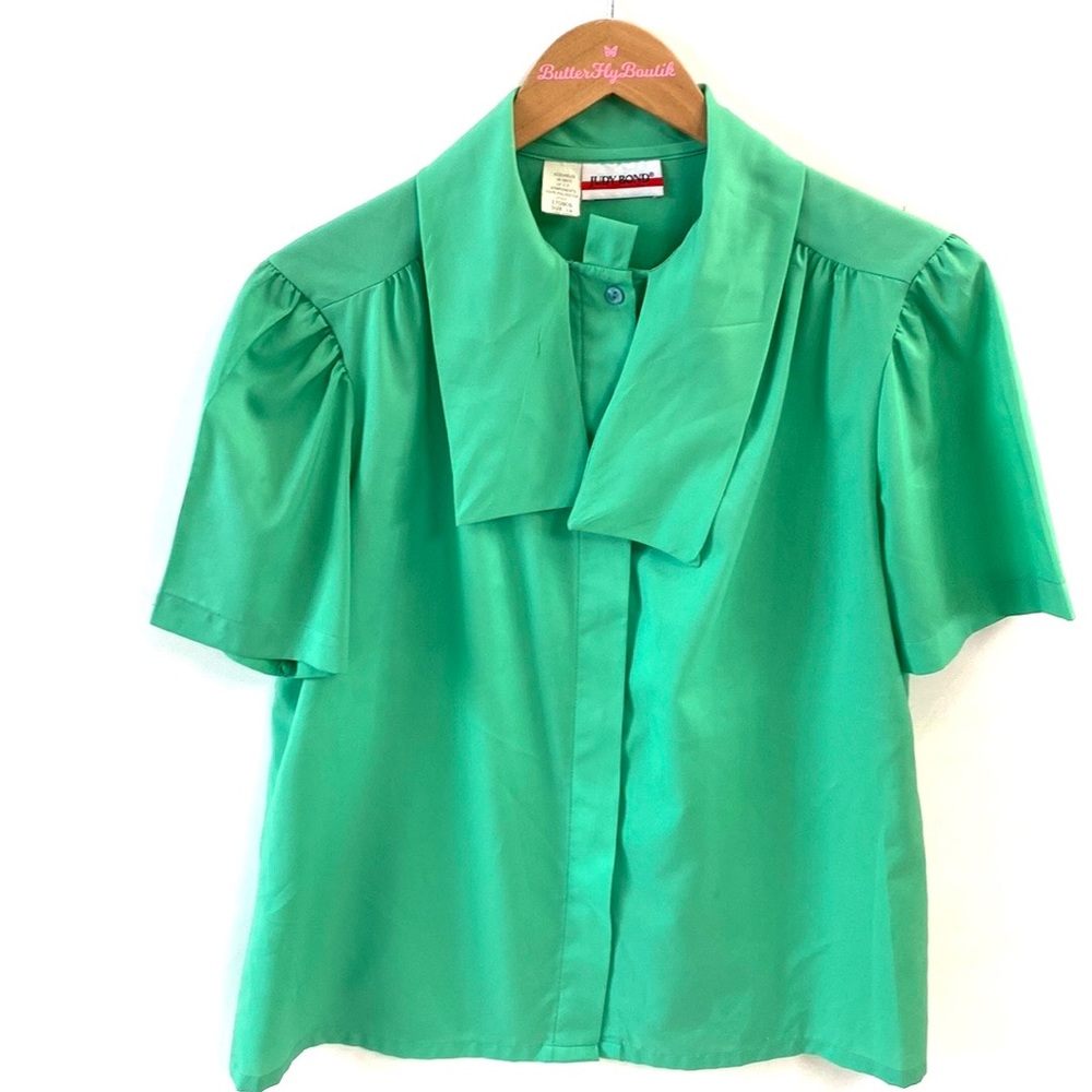 Vintage Judy Bond Green Shortsleeved Button down front Top, Size 14